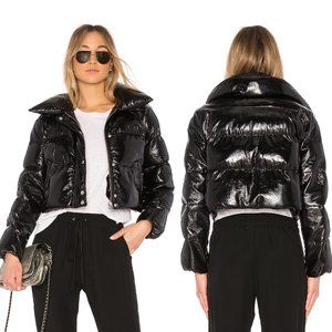 💥HOT ITEM💥REVOLVE LPA Black Shiny Cropped Down Puffer 600